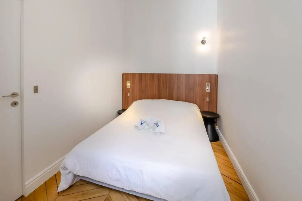 De Standing 5 - Tour Eiffel/invalides Apartment